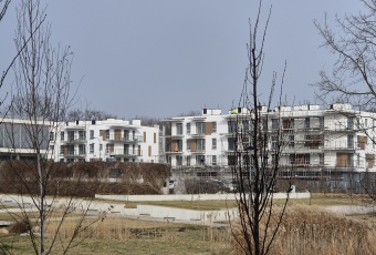 Funkcjonalna kawalerka - niska zabudowa, zieleń