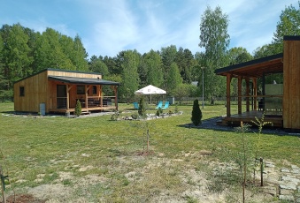 Działka z domkami rekreacyjnymi nad jeziorem