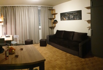 Trzy pokoje, Bielany, Wrzeciono, Metro-Wawrzyszew.