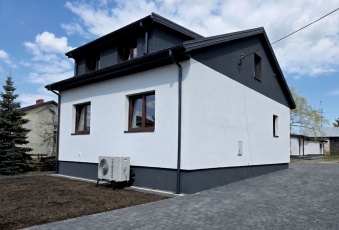 Energooszczędny dom z budynkami gospodarczymi 