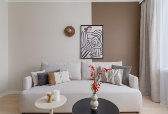 Wyposażone 2-pokojowe mieszkanie z osobną kuchnią