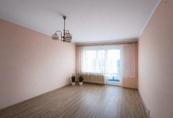 3 pok. 2 piwnice Czeladź os. Dziekana