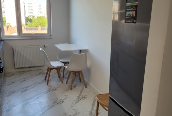 Apartament 50m,metro,garaż,komorka 