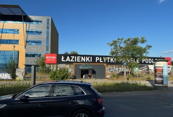 Plac 40 m² przy ul. Czerniakowskiej handel usługi