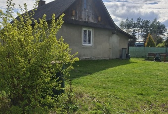 Dom parterowy jednorodzinny.