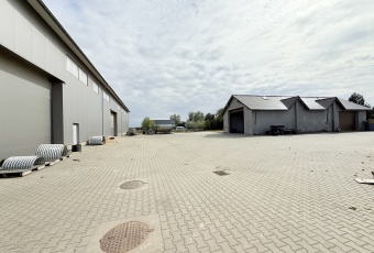 Dom 250m2 z 2 halami łącznie 1300m2 2,19ha ziemi