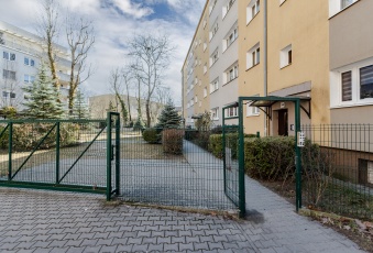 Świetna lokalizacja, PIERWSZE PIĘTRO, NISKI BLOK