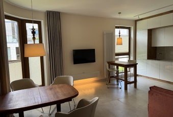 NADMORSKI DWOR-ELEGANCKI APARTAMENT-5 MIN OD PLAZY