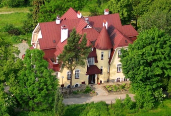 OŚRODEK WYPOCZYNKOWY KUDOWA-ZDRÓJ 