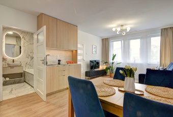 2 pokoje super rozkład jasne balkon wyremontowane
