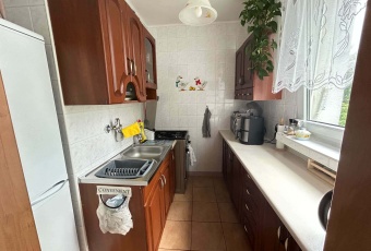 Sprzedam 2 pokoje z kuchnią, IIp, balkon, piwnica