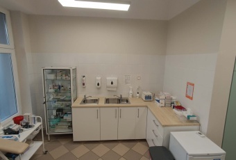Prądnik Czerwony. Lokal na gabinety lekarskie.