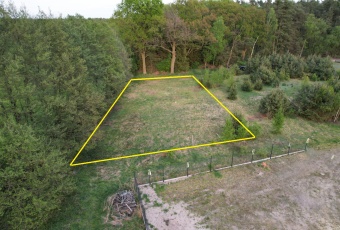 Działka budowlana 866m² przy lesie.