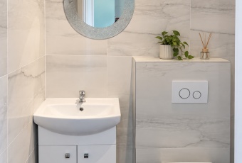 KOMPAKTOWE STUDIO 16m² – WŁASNA KUCHNIA I ŁAZIENKA