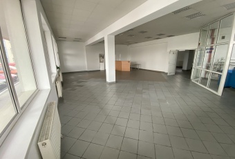  235 m2, parter, tani prąd, rampa
