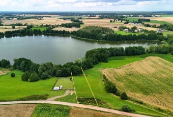 Działka z linia brzegową jeziora Gryźliny 