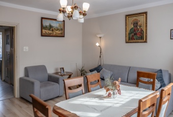 Sprzedam dwupokojowe mieszkanie z widną kuchnią