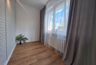 2 pokoje/ do odświeżenia/ ul.Reymonta 13 