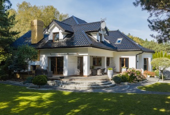 PRZESTRONNY DOM 253 m²